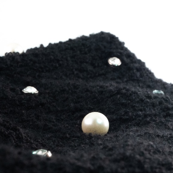 Bedazzled Pearly Black Winter Hat - Picture 5 of 5